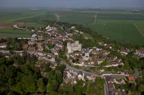 Le château fort d'Yèvre le Chatel © Philip Plisson / Plisson La Trinité / AA35223 - Nos reportages photos - Le Loiret vue du ciel