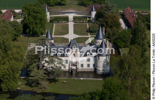 Le Loiret vue du ciel - © Philip Plisson / Plisson La Trinité / AA35225 - Nos reportages photos - Le Loiret vue du ciel