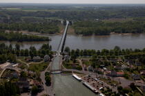Le pont canal de Briare © Philip Plisson / Plisson La Trinité / AA35240 - Nos reportages photos - Loiret