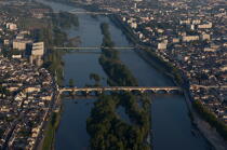Orléans vue du ciel © Philip Plisson / Plisson La Trinité / AA35252 - Nos reportages photos - Ville (45)
