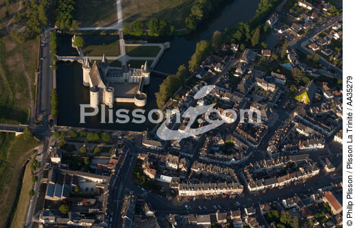 Le château de Sully-sur-Loire - © Philip Plisson / Plisson La Trinité / AA35279 - Nos reportages photos - Loiret