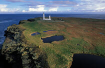 Le phare de l'île de Pentland Skerries en Ecosse © Philip Plisson / Plisson La Trinité / AA35504 - Nos reportages photos - Pentland Skerries
