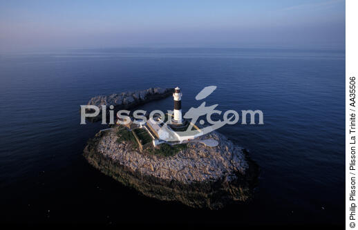 Rockabill lighthouse in Ireland - © Philip Plisson / Plisson La Trinité / AA35506 - Photo Galleries - Great Britain Lighthouses