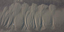 Dessins sur le sable © Philip Plisson / Plisson La Trinité / AA35515 - Nos reportages photos - Géomorphie