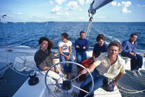 Florence Arthaud, Eric Tabarly, olive Kersauzon, Patrick Morvan and Jean Le Cam aboard Jet Service [AT] © Philip Plisson / Plisson La Trinité / AA35577 - Photo Galleries - Tabarly Eric
