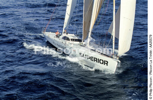 Alain Gautier on Bagage Superior - © Philip Plisson / Plisson La Trinité / AA35579 - Photo Galleries - Maxi-monohull Racing Yacht