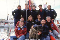 Le team de Catherine Chabaud sur Whirpool pour le Vendée Globe 1996-97 © Guillaume Plisson / Plisson La Trinité / AA35587 - Nos reportages photos - Guillaume Plisson