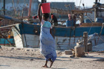 Port de Majunga, côtes Nord Ouest de Madagascar. © Philip Plisson / Plisson La Trinité / AA35843 - Nos reportages photos - Boutre