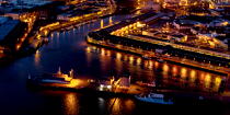 Le port de Lorient de nuit © Philip Plisson / Plisson La Trinité / AA35911 - Nos reportages photos - Environnement