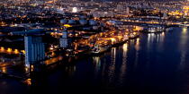 Le port de Lorient de nuit © Philip Plisson / Plisson La Trinité / AA35912 - Nos reportages photos - Environnement