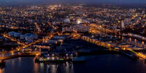 Le port de Lorient de nuit © Philip Plisson / Plisson La Trinité / AA35913 - Nos reportages photos - Environnement