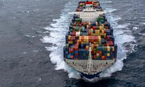The container door Marco Polo © Philip Plisson / Plisson La Trinité / AA35951 - Photo Galleries - Maritime transport