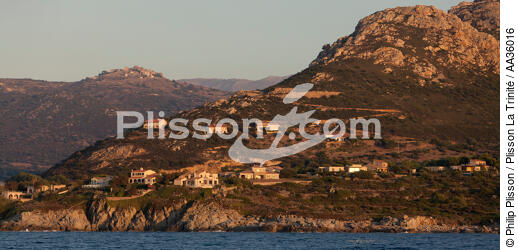 San Ambroggio, Corse - © Philip Plisson / Plisson La Trinité / AA36016 - Nos reportages photos - De Calvi à Pietranera