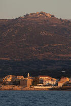San Ambroggio, Corse © Philip Plisson / Plisson La Trinité / AA36019 - Nos reportages photos - Vertical