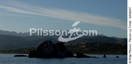 Corsica South East - © Philip Plisson / Plisson La Trinité / AA36207 - Photo Galleries - Wishes 2009