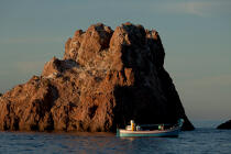 Corsica South East © Philip Plisson / Plisson La Trinité / AA36212 - Photo Galleries - Fishing vessel