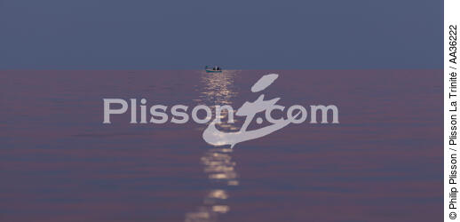 Corse Sud Est - © Philip Plisson / Plisson La Trinité / AA36222 - Nos reportages photos - Reflet