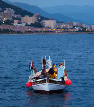 Ajaccio, Corse © Philip Plisson / Plisson La Trinité / AA36396 - Nos reportages photos - Pêcheur