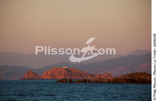 Corsica - © Philip Plisson / Plisson La Trinité / AA36438 - Photo Galleries - From Calvi to Pietranera