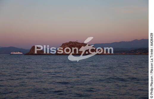 Corsica - © Philip Plisson / Plisson La Trinité / AA36439 - Photo Galleries - Wishes 2009