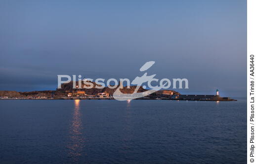 Corse - © Philip Plisson / Plisson La Trinité / AA36440 - Nos reportages photos - De Calvi à Pietranera