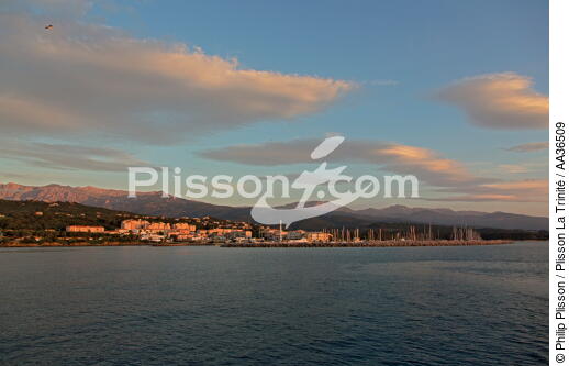 Solenzara, Corsica - © Philip Plisson / Plisson La Trinité / AA36509 - Photo Galleries - Corsica