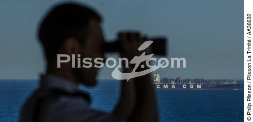 CMA CGM Jules Verne - © Philip Plisson / Plisson La Trinité / AA36632 - Nos reportages photos - Porte-conteneurs