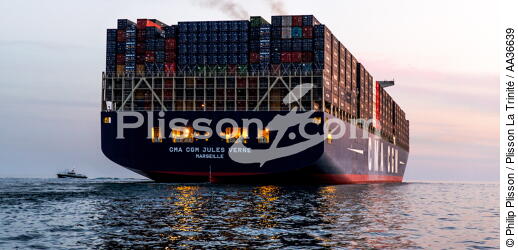 CMA CGM Jules Verne - © Philip Plisson / Plisson La Trinité / AA36639 - Photo Galleries - Containership