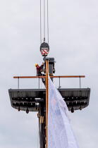 La pose de la mâture de l'Hermione à rochefort © Philip Plisson / Plisson La Trinité / AA37014 - Nos reportages photos - Elément d'un bateau