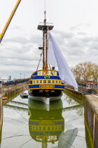 The installation of the masts of the Hermione, Rochefort © Philip Plisson / Plisson La Trinité / AA37027 - Photo Galleries - Monohull