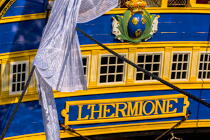 La pose de la mâture de l'Hermione à rochefort © Philip Plisson / Plisson La Trinité / AA37045 - Nos reportages photos - Terme marin