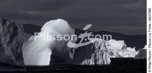 Fin d'été sur la côte ouest du Groenland - © Philip Plisson / Plisson La Trinité / AA37086 - Nos reportages photos - Géomorphie