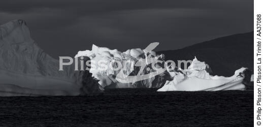 Late summer on the west coast of Greenland [AT] - © Philip Plisson / Plisson La Trinité / AA37088 - Photo Galleries - Coastal landscape