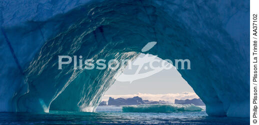 Fin d'été sur la côte ouest du Groenland - © Philip Plisson / Plisson La Trinité / AA37102 - Nos reportages photos - Iceberg