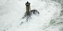 Petra stormon la Vieille lighthouse © Philip Plisson / Plisson La Trinité / AA37151 - Photo Galleries - Finistère