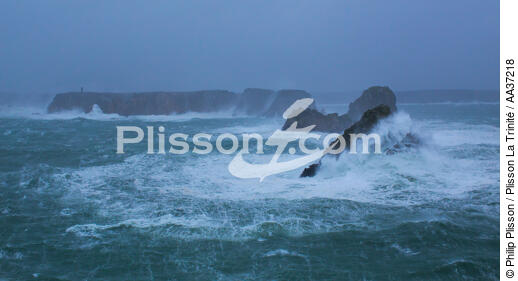 Les Tas de pois rocks - © Philip Plisson / Plisson La Trinité / AA37218 - Photo Galleries - Cliff