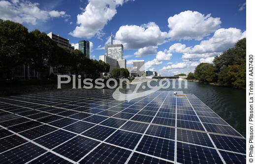 Planet Solar - © Philip Plisson / Plisson La Trinité / AA37430 - Photo Galleries - Motorboating