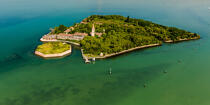 L'île de Povoglia dans la Lagune de Venise © Philip Plisson / Plisson La Trinité / AA37483 - Nos reportages photos - Vue aérienne