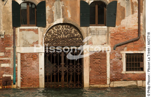 Grande marée à Venise - © Philip Plisson / Plisson La Trinité / AA37718 - Nos reportages photos - Acqua alta à Venise