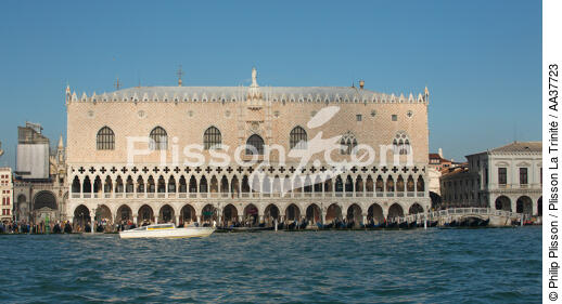 Grande marée à Venise - © Philip Plisson / Plisson La Trinité / AA37723 - Nos reportages photos - Marée