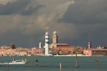 The island of Murano [AT] © Philip Plisson / Plisson La Trinité / AA37787 - Photo Galleries - Canaval of Venice