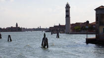 The island of Murano [AT] © Philip Plisson / Plisson La Trinité / AA37791 - Photo Galleries - Canaval of Venice