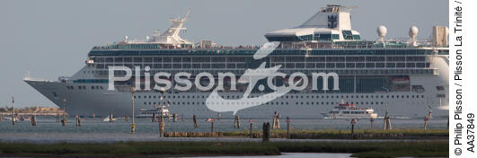 Cruise ship in the lagoon of Venice - © Philip Plisson / Plisson La Trinité / AA37849 - Photo Galleries - Maritime transport