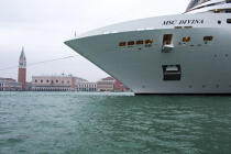 Trafic des paquebots dans Venise © Philip Plisson / Plisson La Trinité / AA37923 - Nos reportages photos - Italie