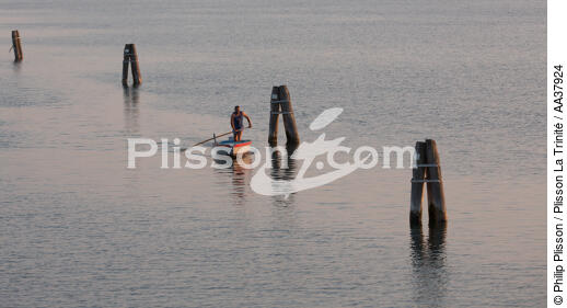 In the Venice lagoon - © Philip Plisson / Plisson La Trinité / AA37924 - Photo Galleries - Venetian lagoon