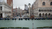 Acqua alta in Venice © Philip Plisson / Plisson La Trinité / AA37928 - Photo Galleries - Venice like never seen before