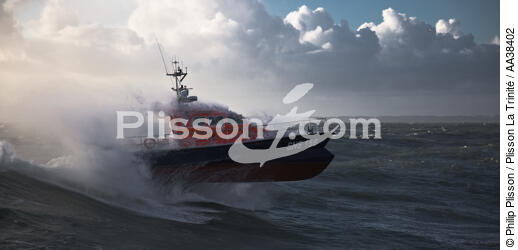 Lifeboat from la Trinité sur mer - © Philip Plisson / Plisson La Trinité / AA38402 - Photo Galleries - Lifesaving at sea