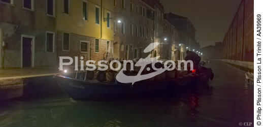 Mist on Venice - © Philip Plisson / Plisson La Trinité / AA39969 - Photo Galleries - Town [It]