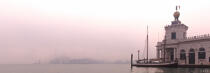 Mist on Venice © Philip Plisson / Plisson La Trinité / AA39961 - Photo Galleries - Town [It]
