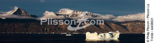 Sur la côte ouest du Groenland - © Philip Plisson / Plisson La Trinité / AA38631 - Nos reportages photos - Panoramique horizontal